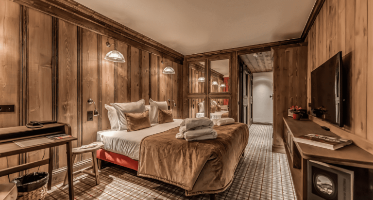 Hotel Le Val D'isere Quadruple Bunk Beds 1