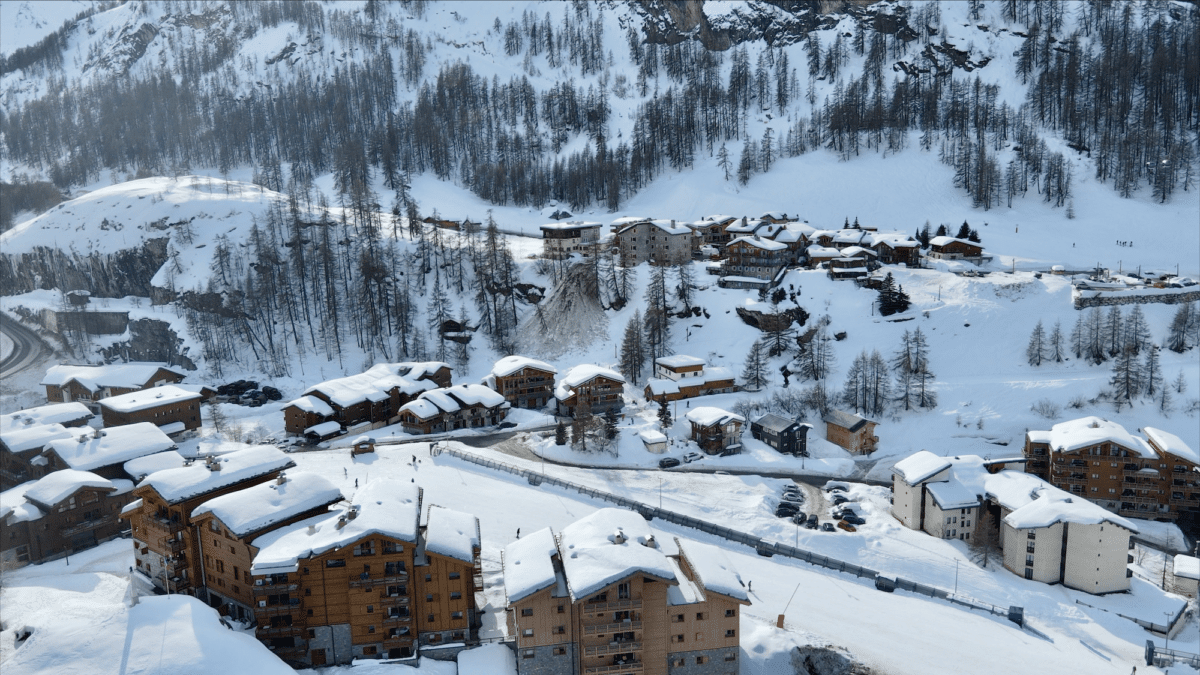Tignes Ski Resort Copyright Top Snow Travel 16